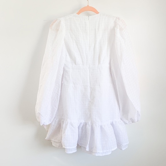 NWT Missguided petite balloon sleeve plunge dress texture white raffia buckle - Picture 9 of 10